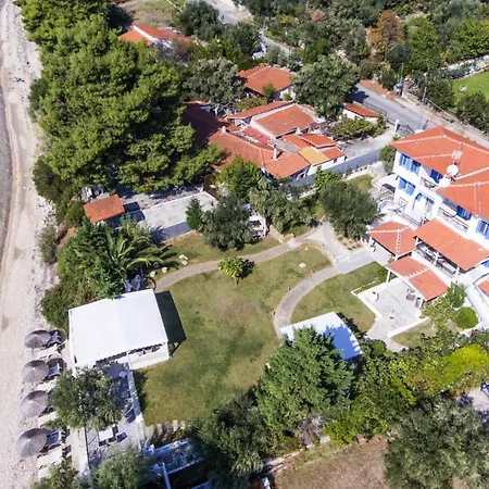 Apartment In Elia With A Sea View